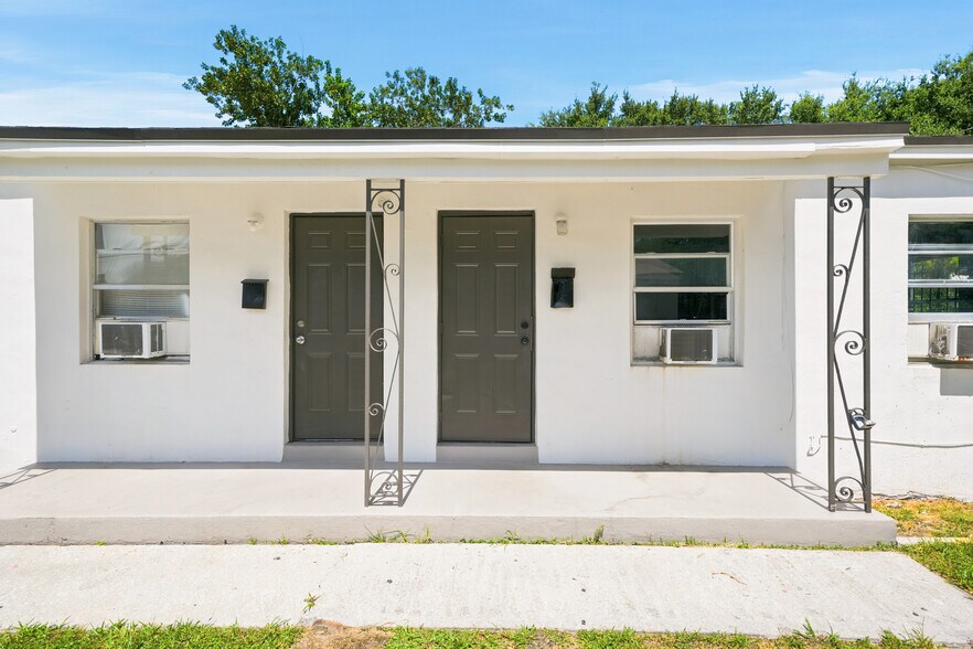 More Photos Of 1992 NW 56th St, Miami Apartments For Sale
