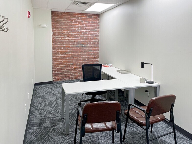 More Photos Of 1037-1045 Elm St, Manchester Coworking Space