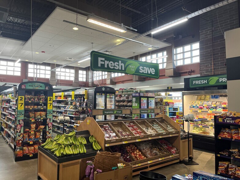 More Photos Of 435 S 7th St, Indiana Freestanding For Sale