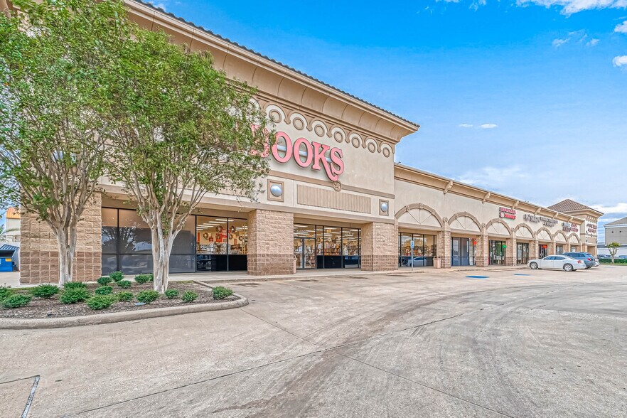 More Photos Of 15754 FM 529 Rd, Houston Fast Food For Lease