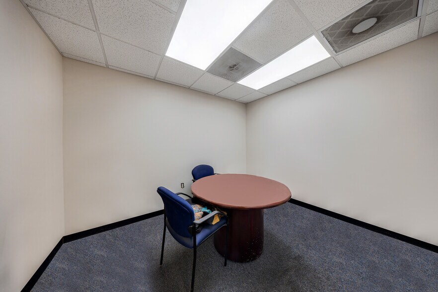 More Photos Of 7955 W 20th Ave, Hialeah Warehouse For Sale