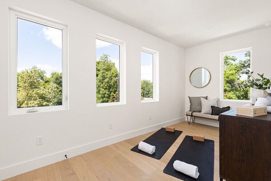 More Photos Of 3528 Gonzales st, Austin Land For Sale