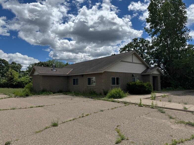 More Photos Of 14391 Azurite St NW, Ramsey Office For Sale
