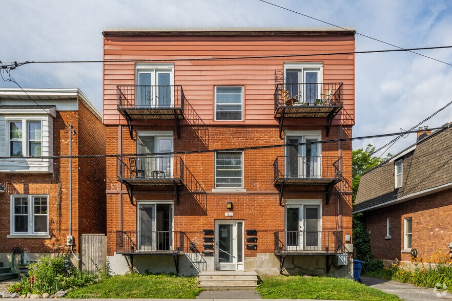 More Photos Of 46 Carlyle Ave, Ottawa Apartments For Sale