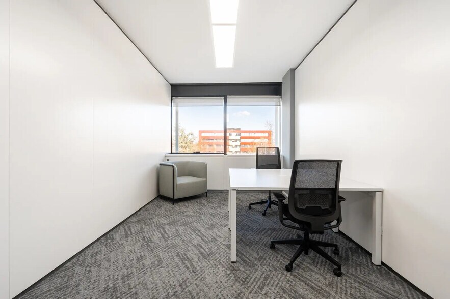 More Photos Of 1 Esplanade Miriam Makeba, Villeurbanne Office For Lease
