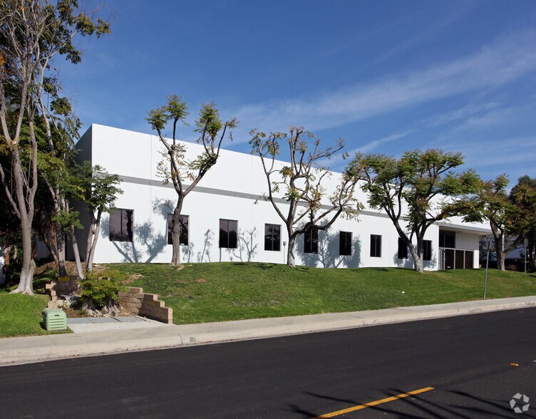 More Photos Of 6 Wrigley, Irvine Coworking Space