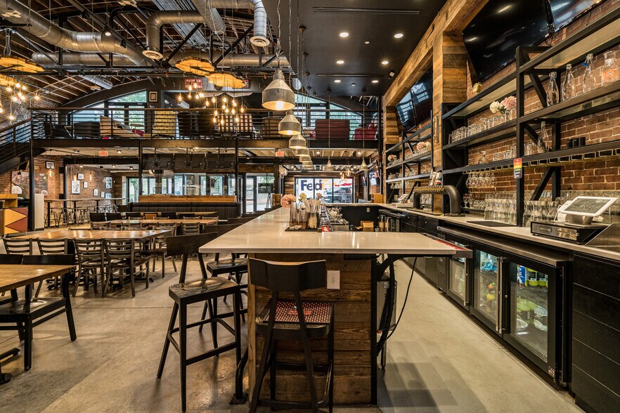 More Photos Of 2420 Hillsborough St, Raleigh Restaurant For Lease