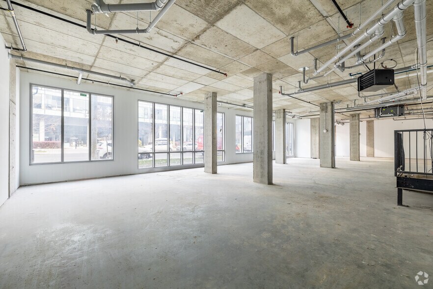 More Photos Of 2350 Rue Saint-Patrick, Montréal Apartments For Lease