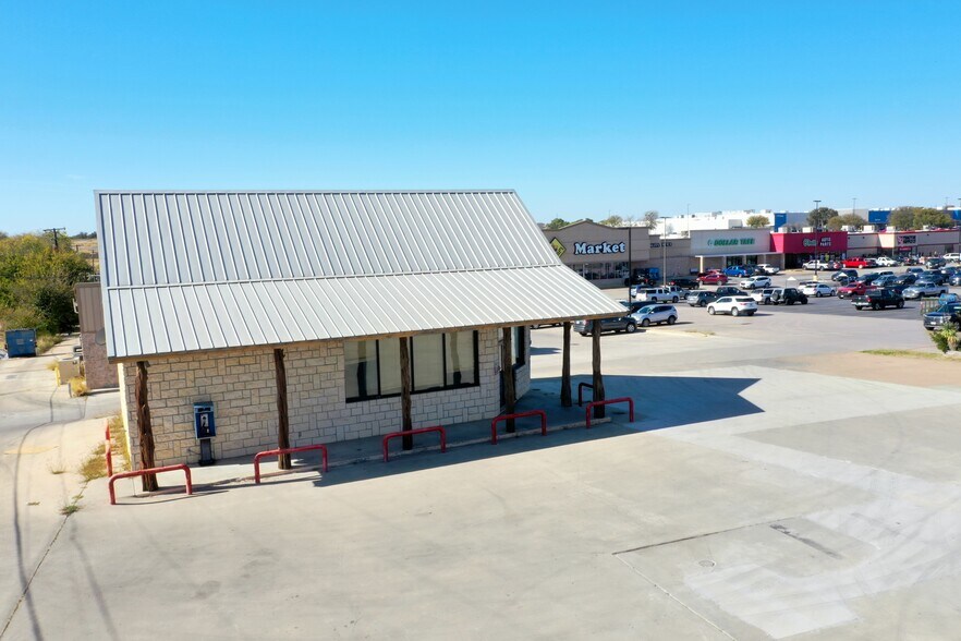 More Photos Of 1210 S Fm-51, Decatur Convenience Store For Lease