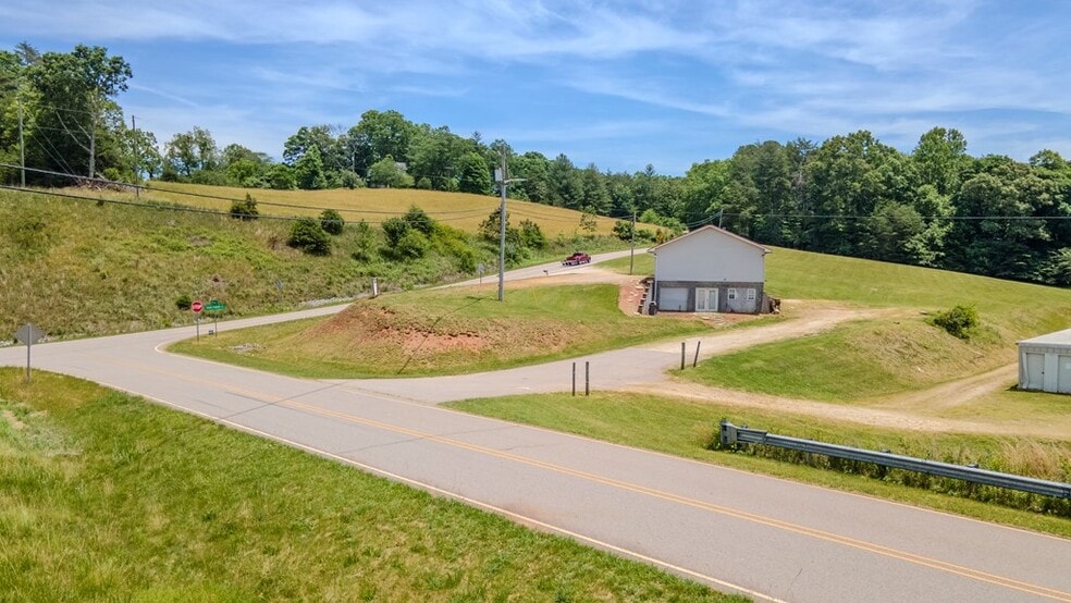 More Photos Of 503 Dowdle Mountain Rd, Franklin Land For Sale