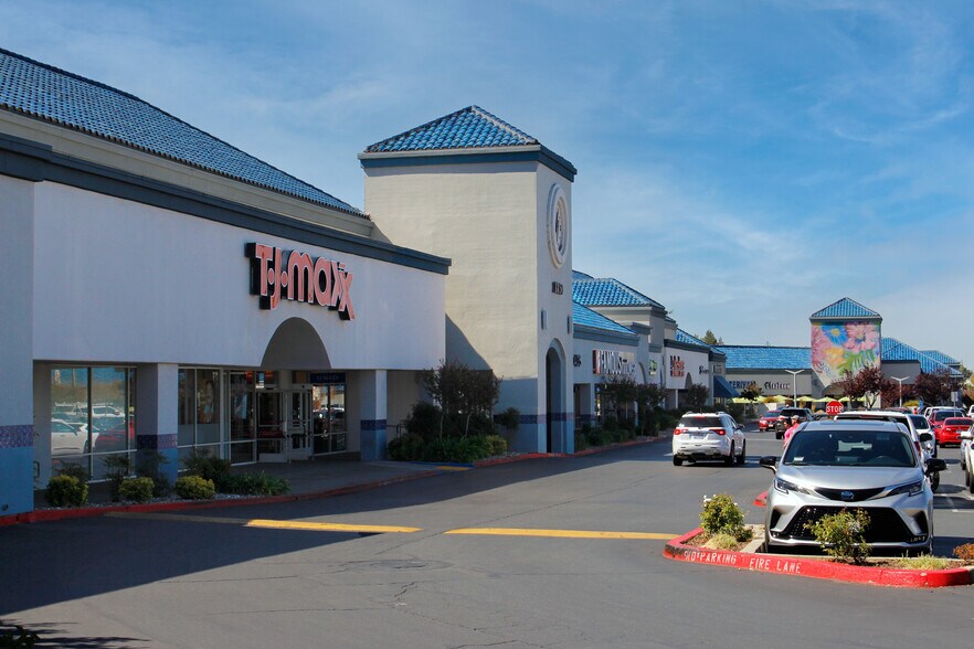 More Photos Of 1850 Douglas Blvd, Roseville Unknown For Lease