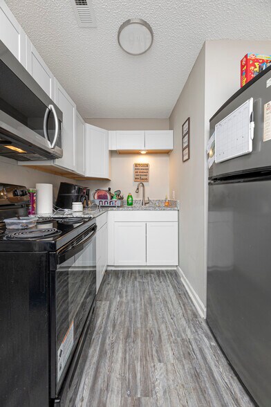 More Photos Of 100 S Kirkland Ave, Elkin Apartments For Sale