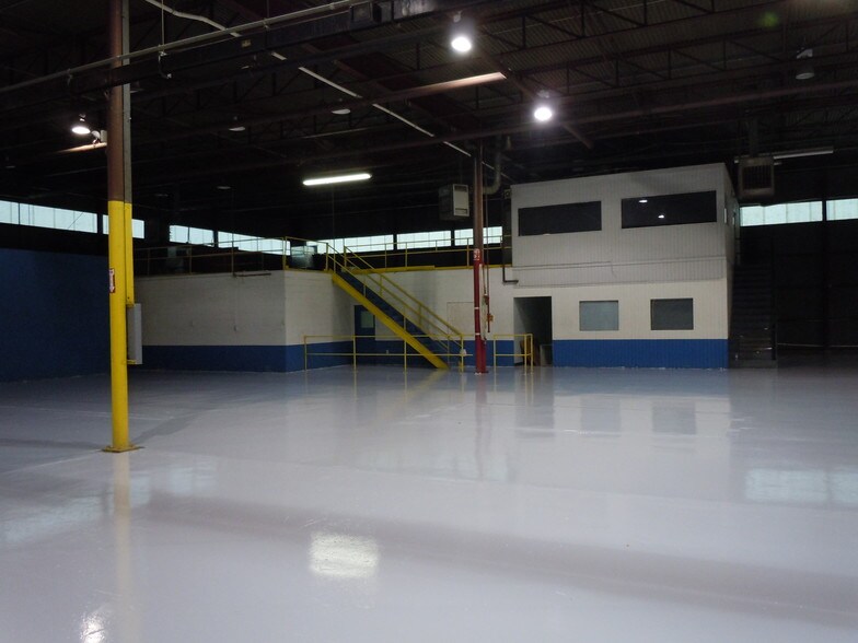 More Photos Of 715 W Pike St, Weslaco Warehouse For Sale