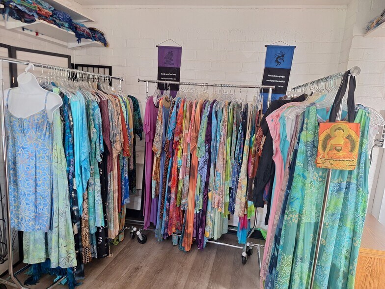 More Photos Of 1105 Camino del Mar, Del Mar Storefront Retail Residential For Lease