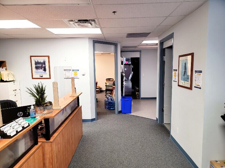 More Photos Of 1515 Broadway St, Port Coquitlam Light Manufacturing For Lease