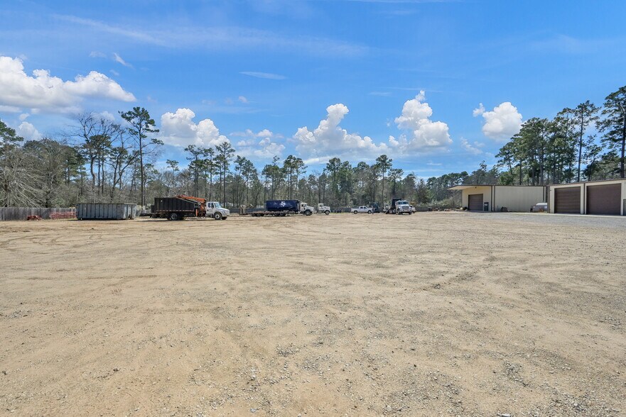 More Photos Of 15513 Capitol Hill Rd, Montgomery Service For Sale