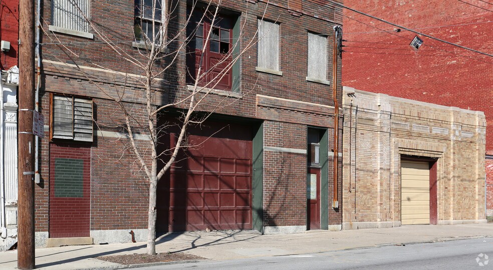 More Photos Of 122 E Liberty St, Cincinnati Manufacturing For Sale