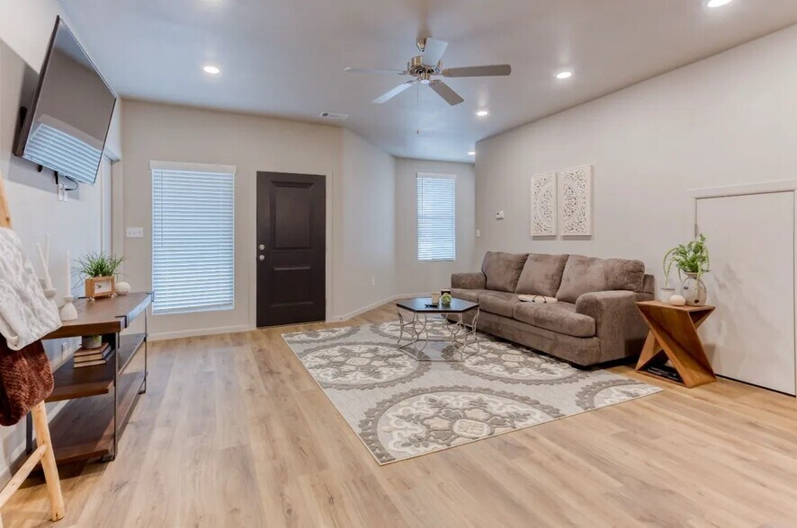 More Photos Of 5717 Park Ave, Fort Smith Apartments For Sale