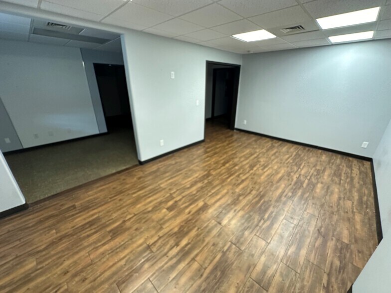 More Photos Of 704 Longmire Rd, Conroe Medical For Sale