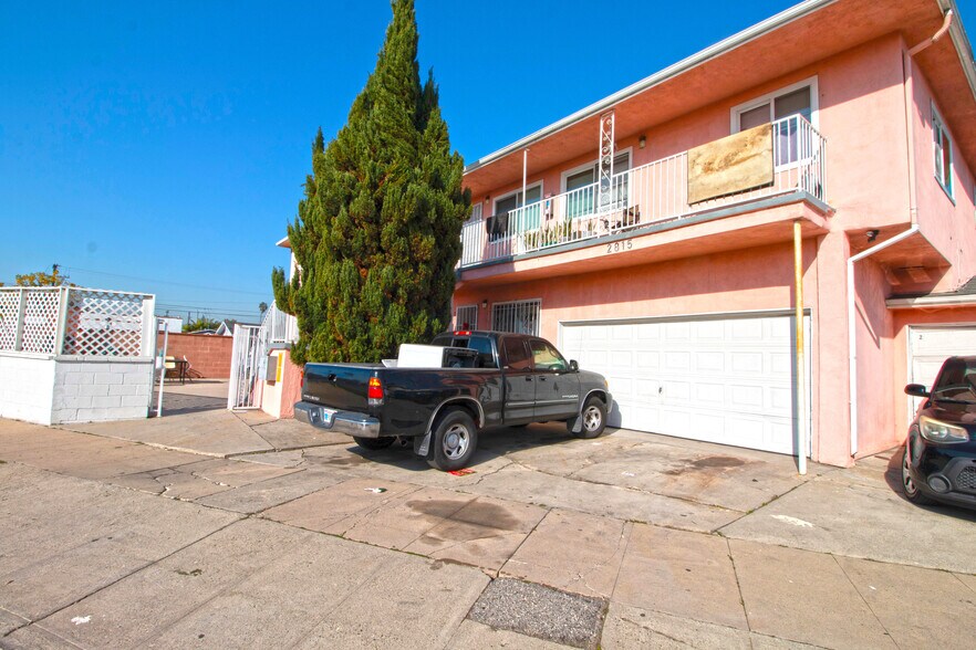 More Photos Of 2815 Hyde Park Blvd, Los Angeles Apartments For Sale