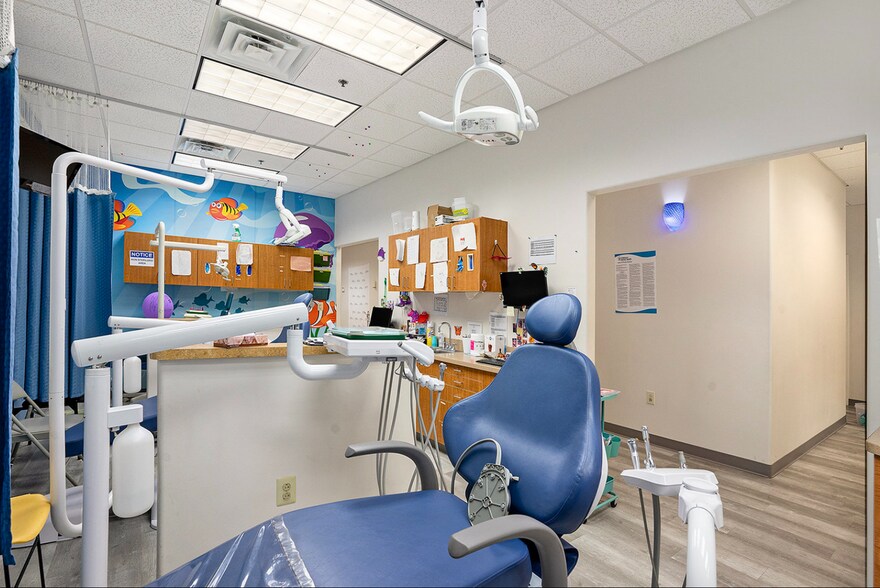 More Photos Of 2901 Dutton Mill Rd, Aston Medical For Sale