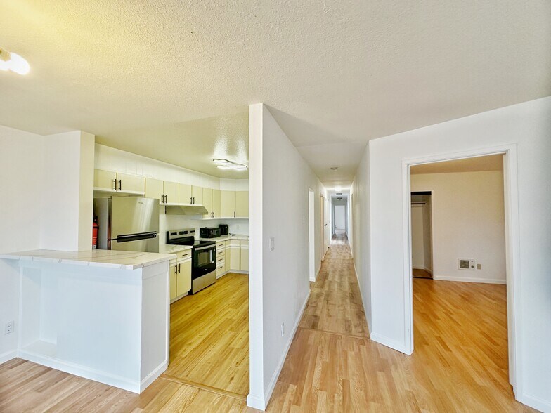 More Photos Of 1927-1929 Taraval St, San Francisco Apartments For Sale