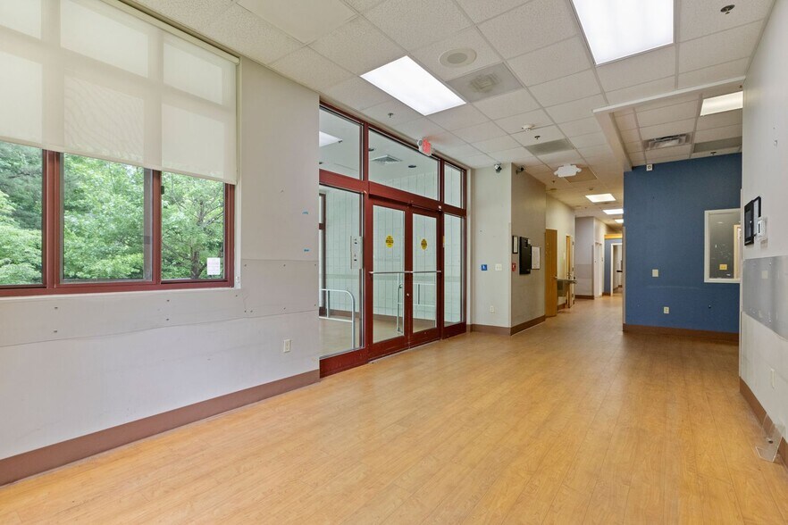 More Photos Of 1922 K M Wicker Memorial Dr, Sanford Medical For Lease