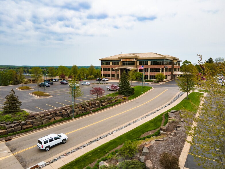 More Photos Of 327 N 17th Ave, Wausau Office For Lease