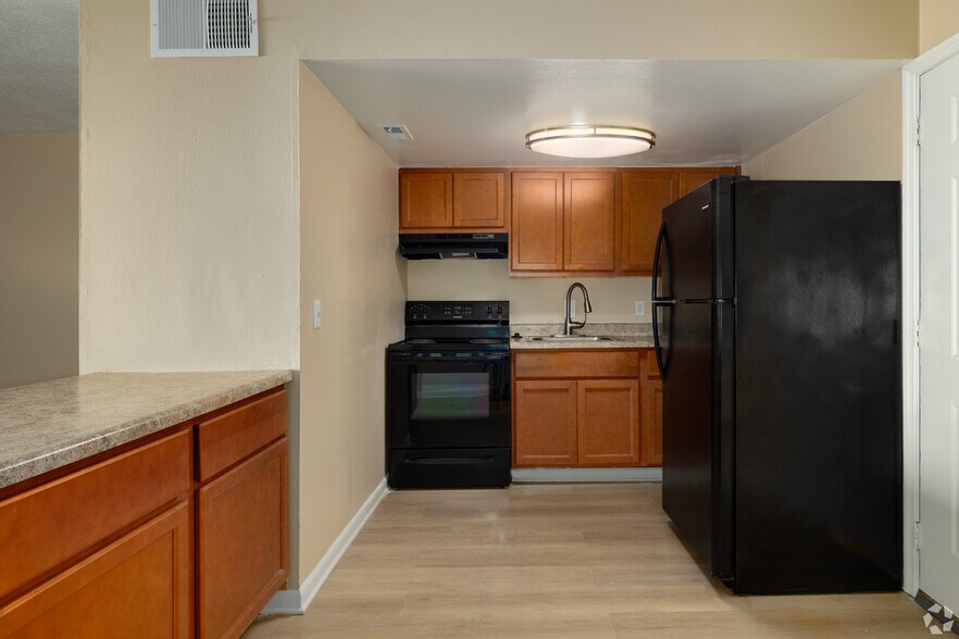 More Photos Of 8372 Beacon Blvd, Fort Myers Apartments For Sale