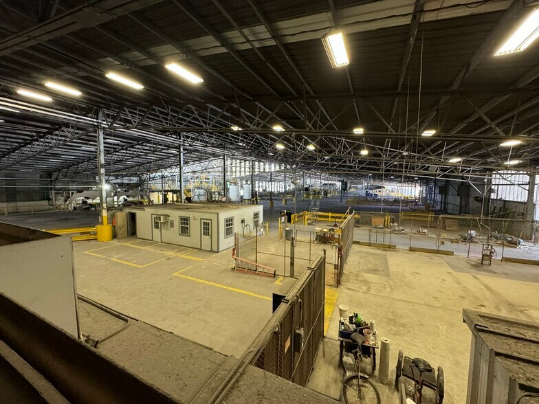 More Photos Of 3401 FM 78, McQueeney Manufacturing For Sale