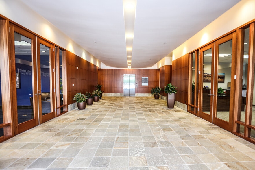 More Photos Of 5810 Wilson Rd, Humble Office For Lease