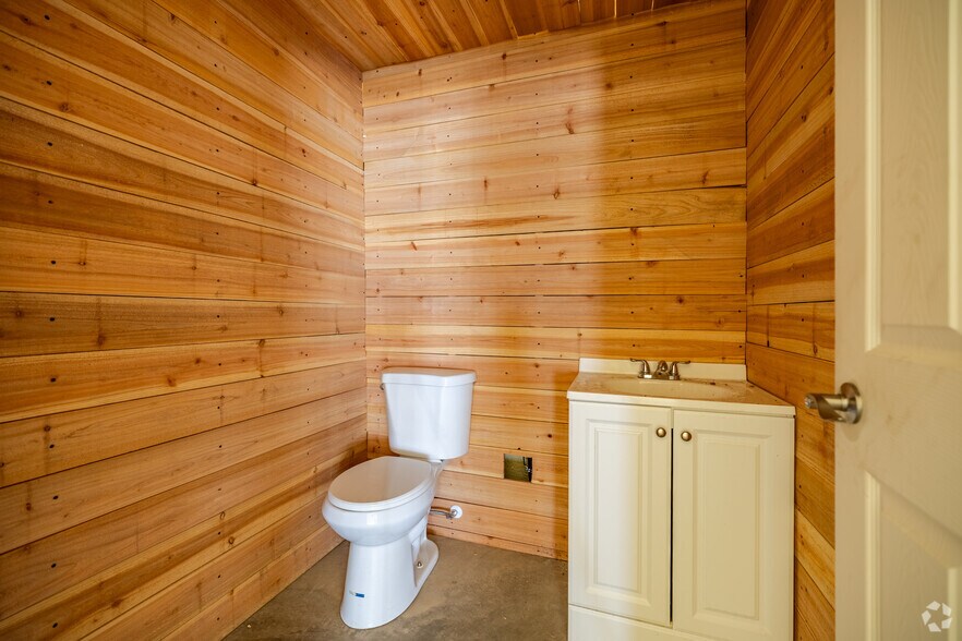 More Photos Of 6562 FM 148, Terrell Unknown For Lease