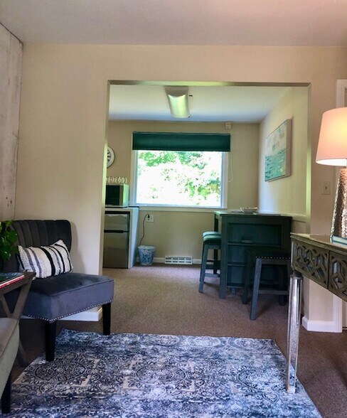 More Photos Of 131 Boston Post Rd, Old Saybrook Office For Sale