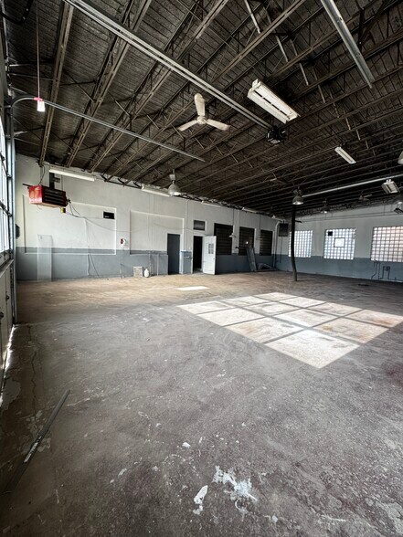 More Photos Of 620 Elk St, Alexander Warehouse For Sale