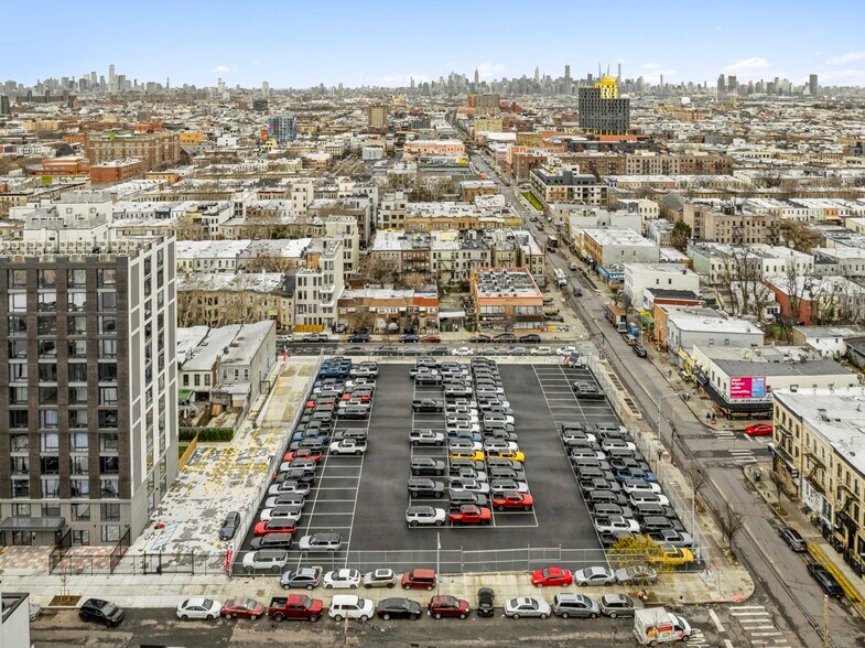 Primary Photo Of 900-932 Wyckoff Ave, Brooklyn Land For Lease