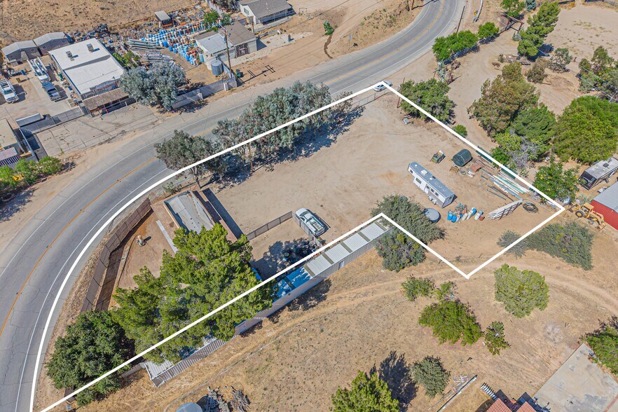 More Photos Of 33604 Agua Dulce Canyon Rd, Agua Dulce Freestanding For Sale