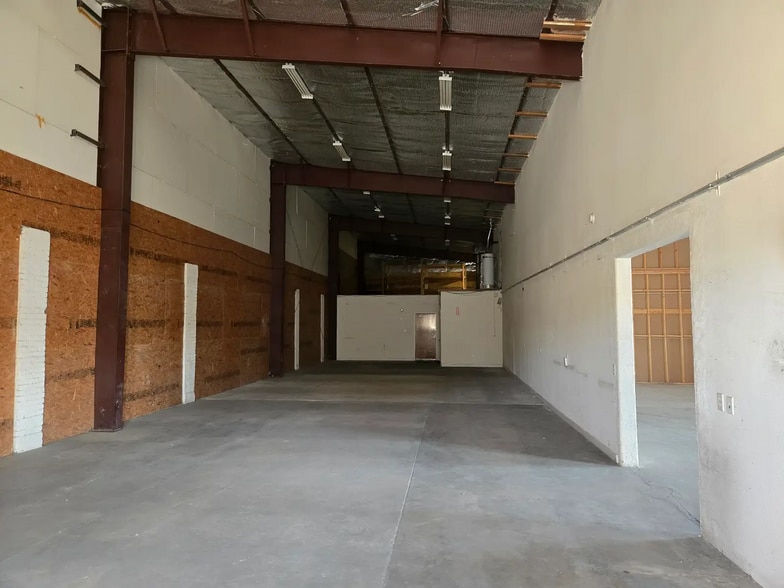More Photos Of 6916-6918 Cochiti Rd, Albuquerque Warehouse For Sale