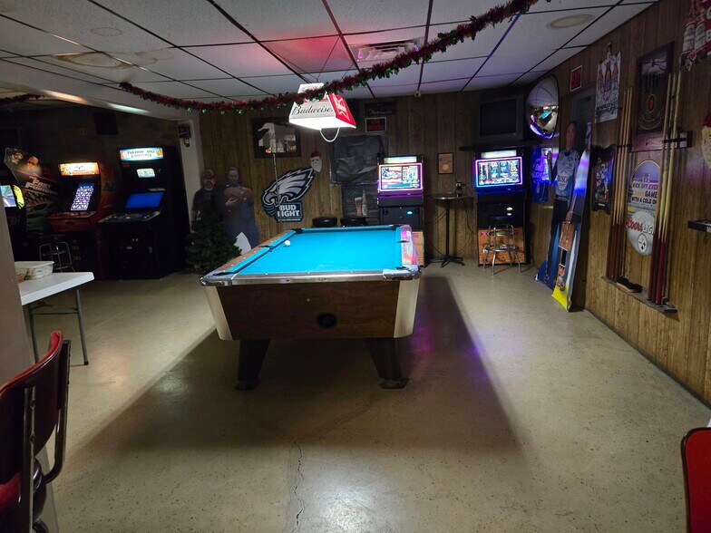 More Photos Of 1390 Broadway Rd, Milton Restaurant For Sale