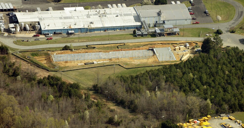 More Photos Of 2003 Willow Spring Ln, Burlington Warehouse For Sale