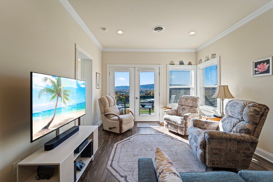 More Photos Of 501 E Franklin St, Endicott Apartments For Sale