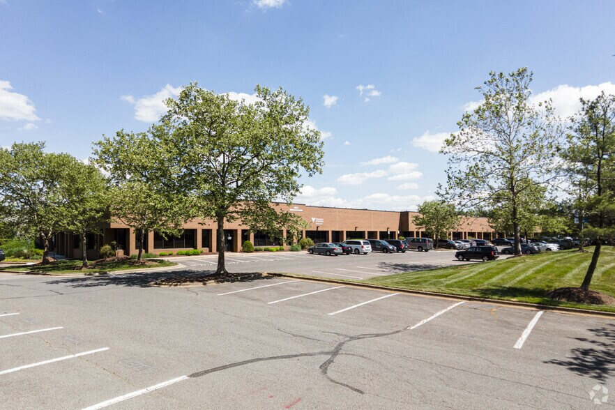 More Photos Of 4611 Assembly Dr, Lanham Light Distribution For Lease