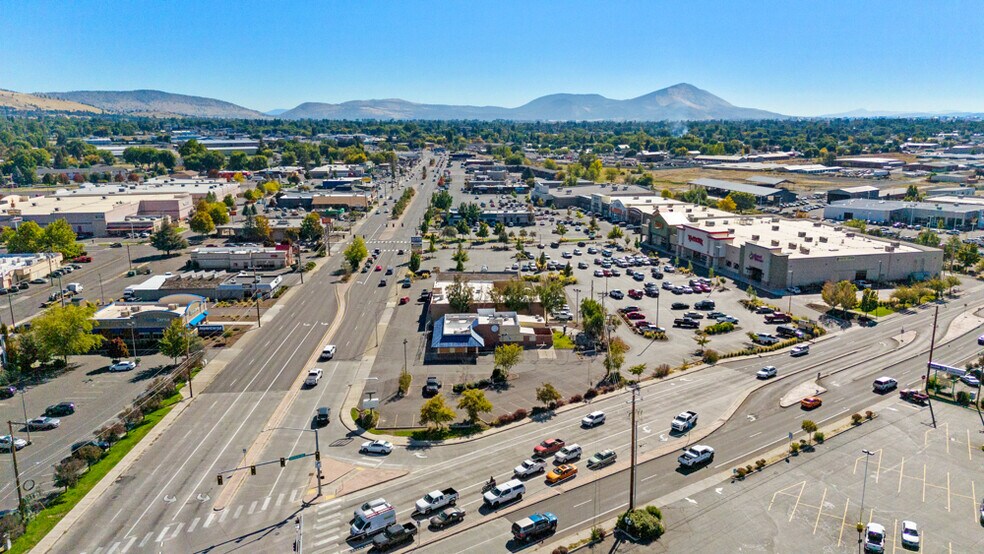 More Photos Of 2730 S 6th St, Klamath Falls Auto Repair For Sale