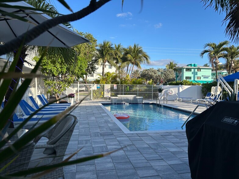 More Photos Of 4301 El Mar Dr, Lauderdale By The Sea Hotel For Sale