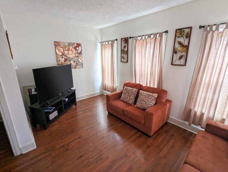 More Photos Of , York Multifamily For Sale