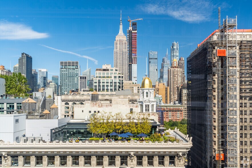 More Photos Of 156 Fifth Ave, New York Coworking Space