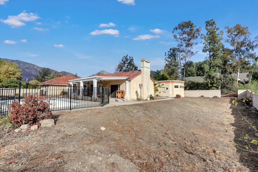 More Photos Of 784 Pomello Dr, Claremont Assisted Living For Lease