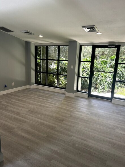 More Photos Of 31722 State Road 52, San Antonio Medical For Sale