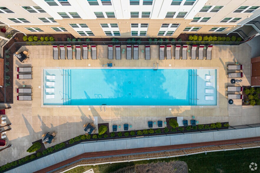 More Photos Of 4040 Gateway Dr, Fairfax Apartments For Lease