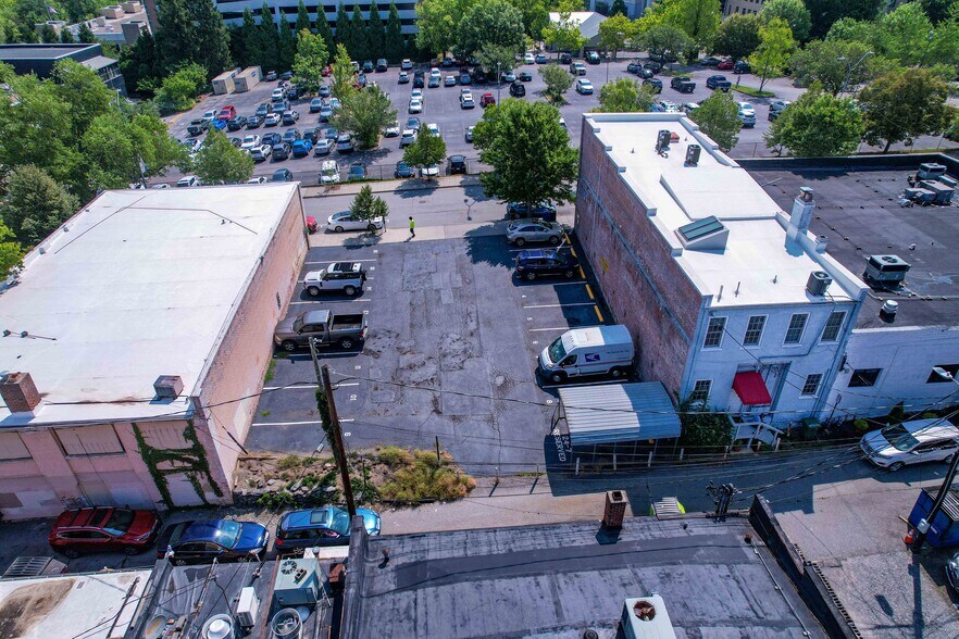 More Photos Of N Spruce St, Asheville Land For Sale