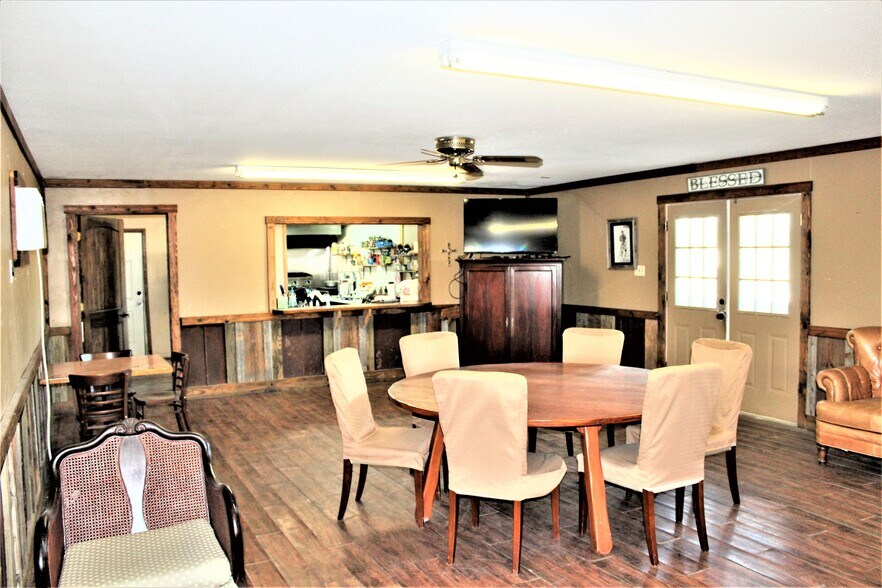 More Photos Of 502 Elm, Tilden Restaurant For Sale